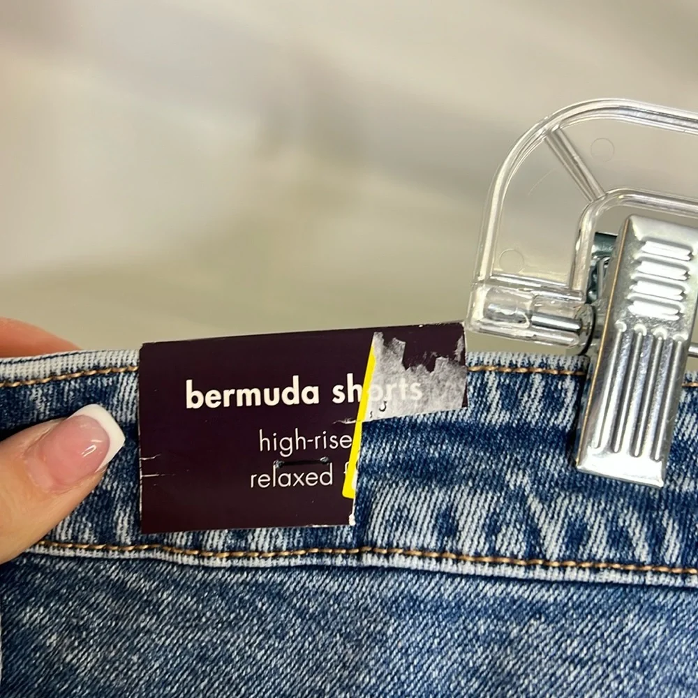 NWT Ava & Viv‎ High Rise Relaxed Bermuda Denim Shorts- 26